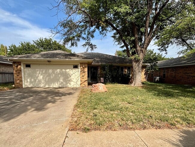 Building Photo - 4005 Linda Dr
