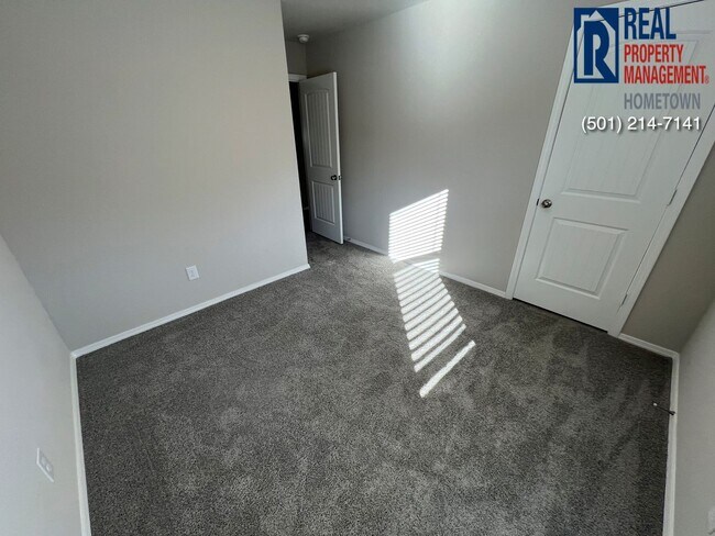 Building Photo - 2248 Bentwood Dr