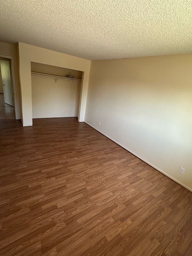 Building Photo - 4 Bedroom 2 Bath Home in Orcutt