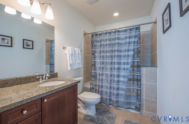 Building Photo - 301 Virginia St