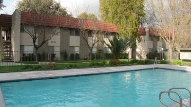 Building Photo - Waterman Apartments