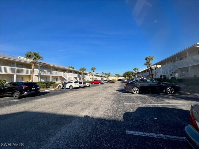 Building Photo - 4603 Bayshore Dr
