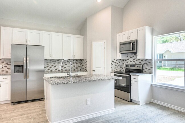 Building Photo - 9822 Arbor Oak