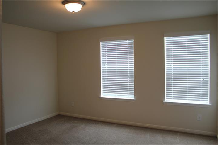 Building Photo - 1019 Messina Ln
