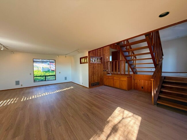 Building Photo - Welcome to Your Stunning Point Loma Home with Panoramic Ocean, Harbor, and Downtown Views!