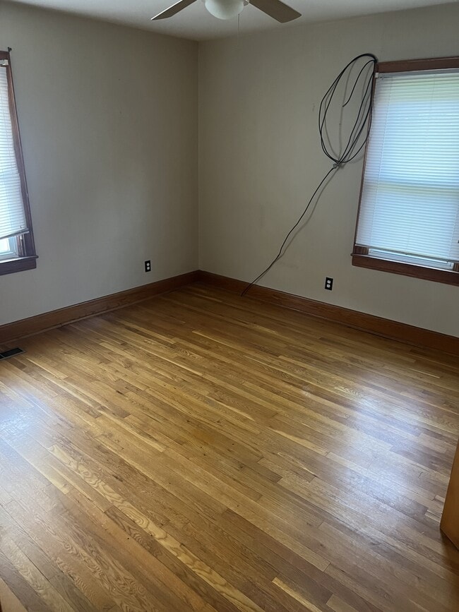 Building Photo - 754 Campbells Creek Dr