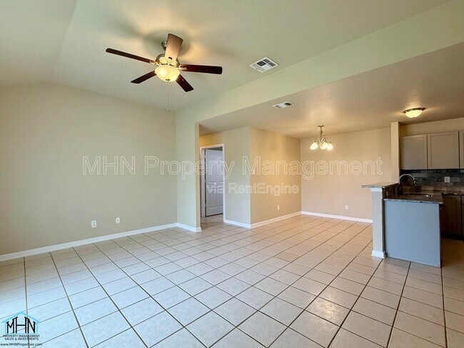 Building Photo - 5603 Lakebend W Dr