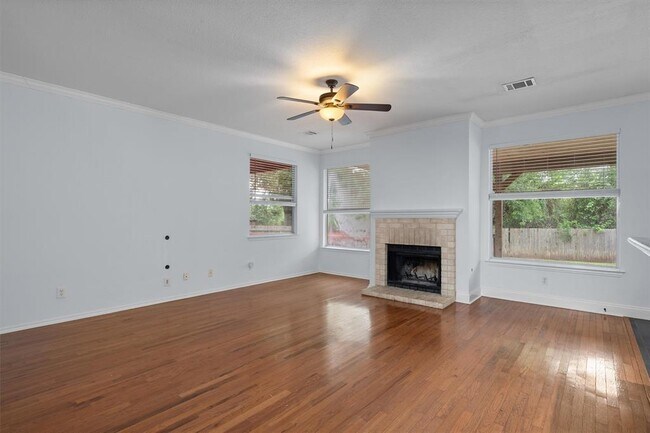 Building Photo - 1213 Red Ranch Cir