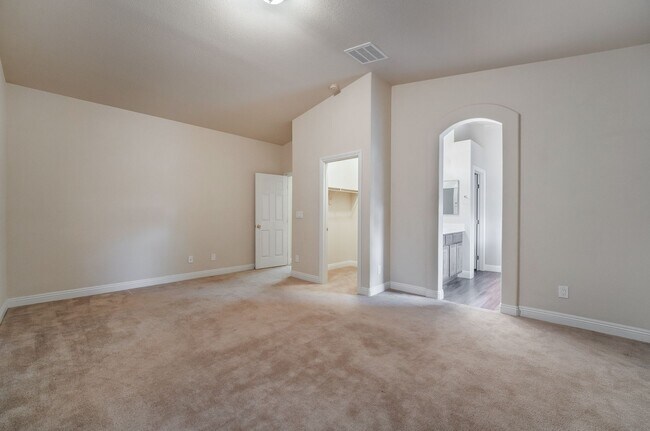 Building Photo - Charming Home with 2 Primary Bedrooms with...