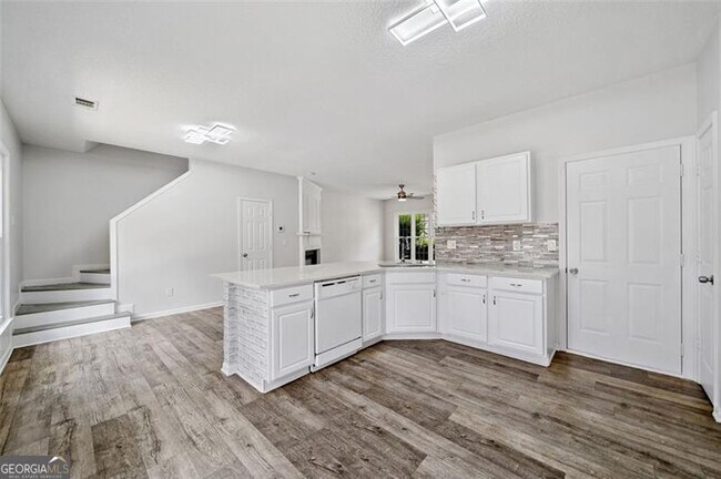 Building Photo - 1636 Heyford Cir