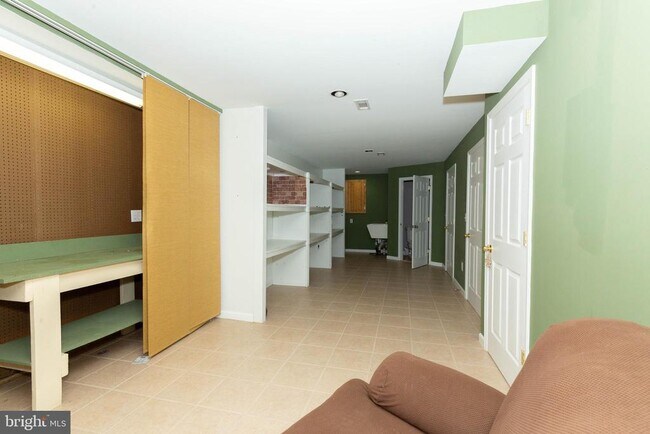 Building Photo - 180 Muirfield Ct