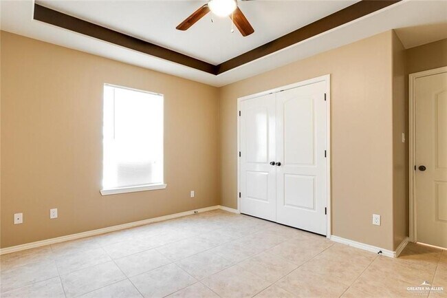 Building Photo - 10 Linda Vista St