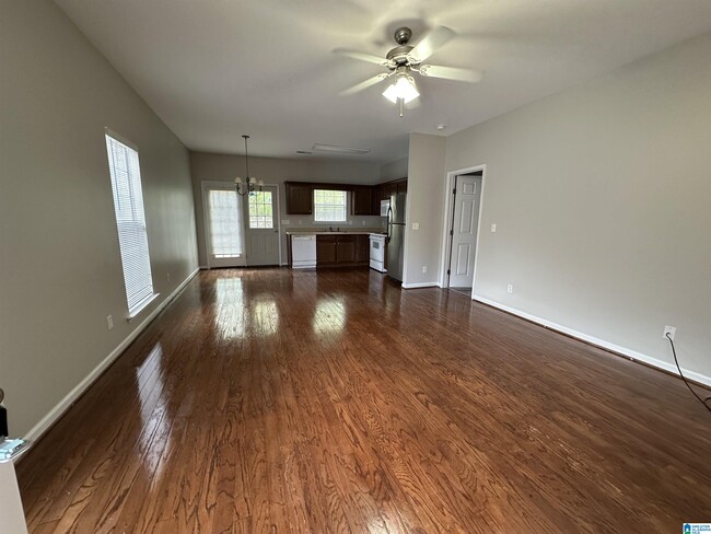 Building Photo - 1103 Castlemaine Dr