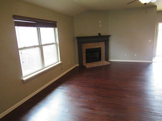 Building Photo - 17516 Black Hawk Dr