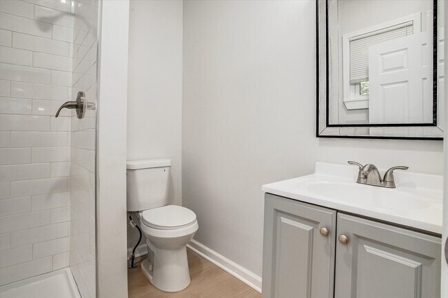Building Photo - Move fast on this one. Apply within 24 hours of your showing and lock in $250 off your monthly re...
