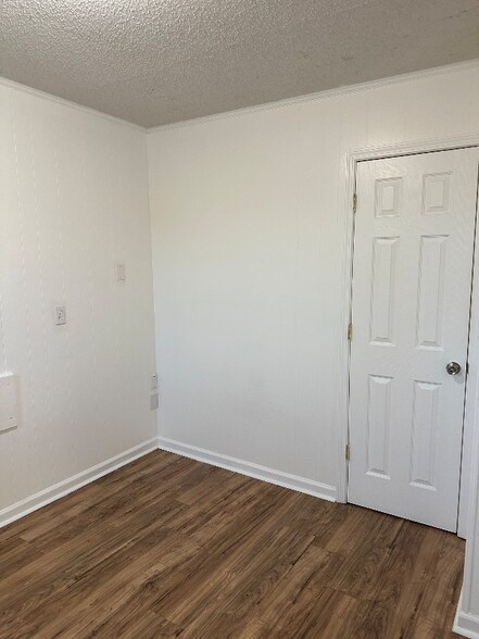 Building Photo - 1923 Norwood St SW