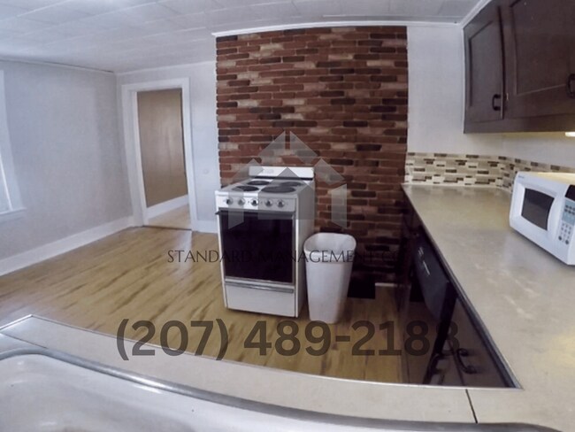 Building Photo - SINGLE FAMILY HOME @ AUGUSTA, ME