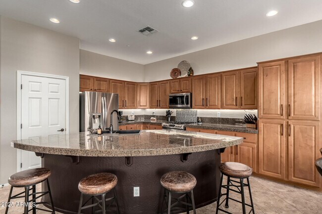 Building Photo - 2735 W Plum Hollow Dr