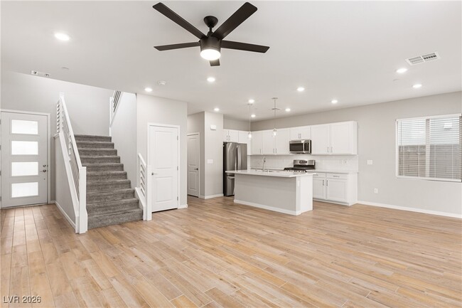 Building Photo - 2383 Ridgeline Wash St