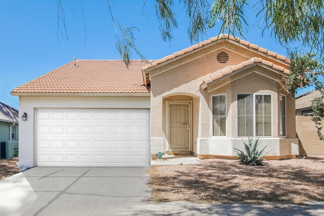 Building Photo - 15066 W Buchanan St