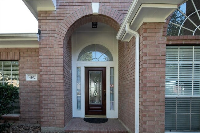 Building Photo - 4102 Magnolia Ln