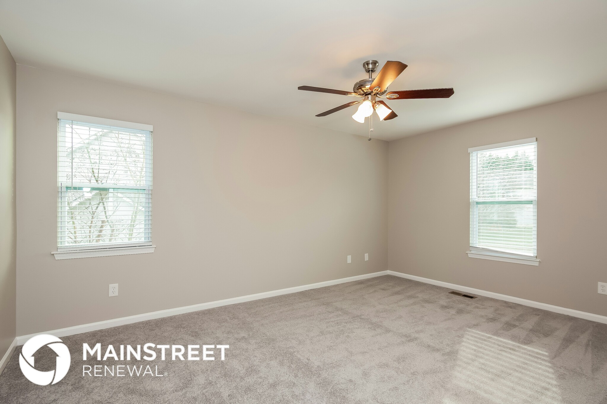 Building Photo - 1539 Jeffrey Bryan Dr