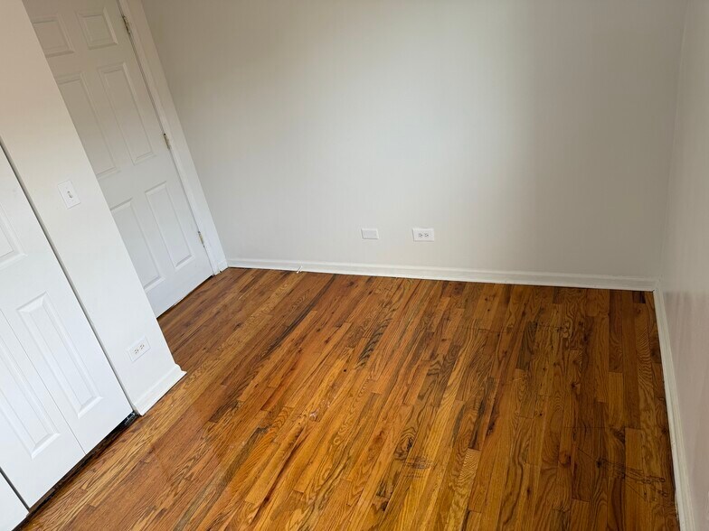 Building Photo - 1308 S Tripp Ave