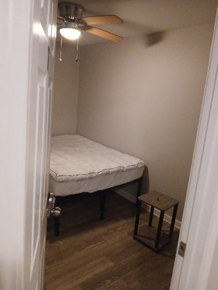 Primary Photo - 3023 Forrest Terrace SE