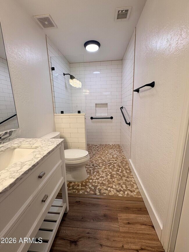 Building Photo - 13528 W Windsor Blvd