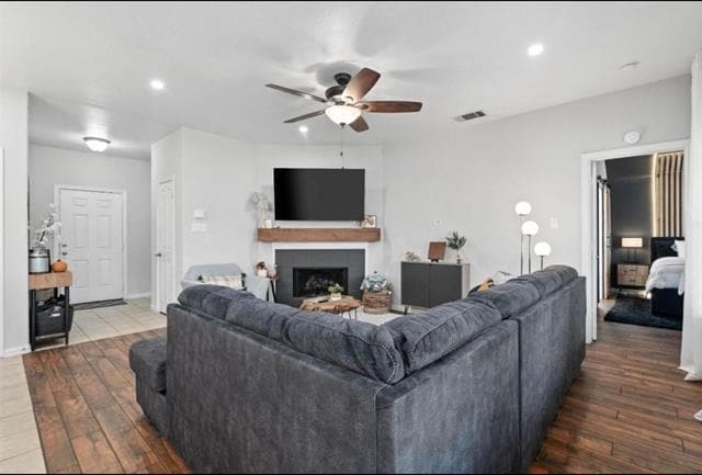 Building Photo - 2109 Castle Creek Dr