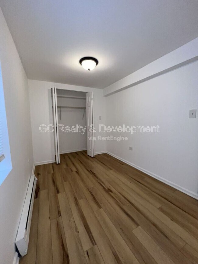 Building Photo - 915 N Monticello Ave