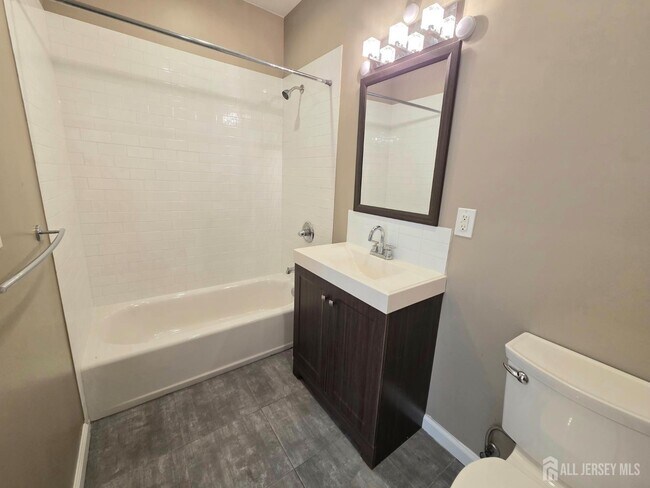 Building Photo - 120 Georges Rd