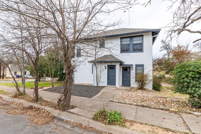 Building Photo - 3111 Grooms St