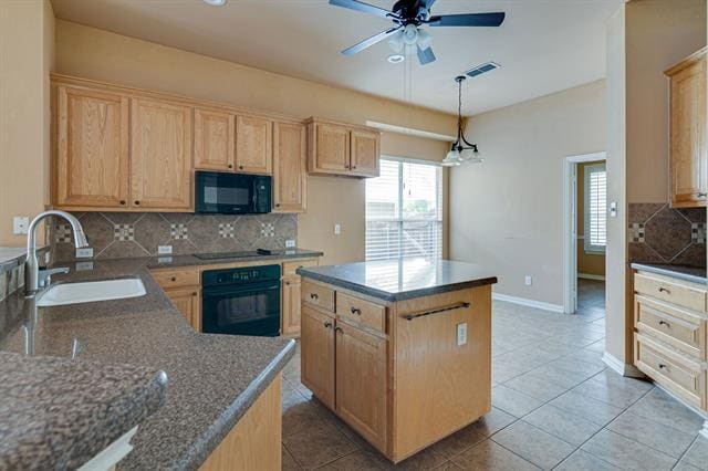 Building Photo - 116 Silkwood