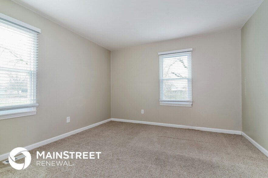 Building Photo - 5337 W 36th St