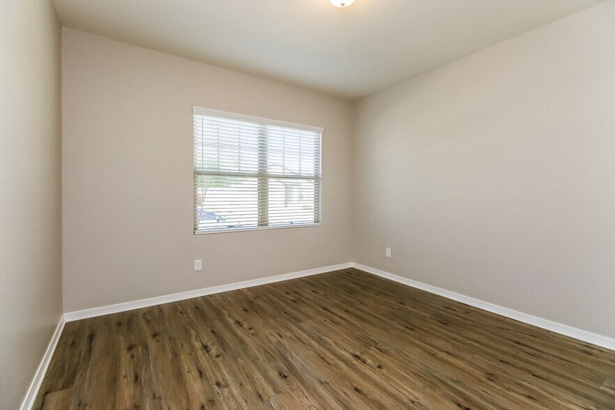 Building Photo - 4611 W Foldwing Dr