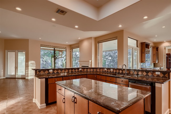 Building Photo - 6038 E Country Club Vista Dr