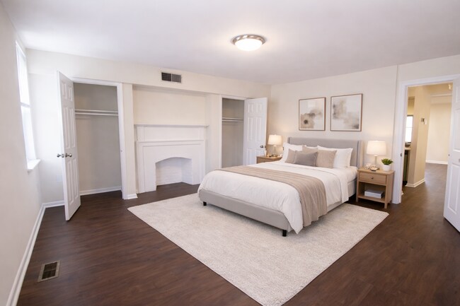 Building Photo - 790 S 2nd St