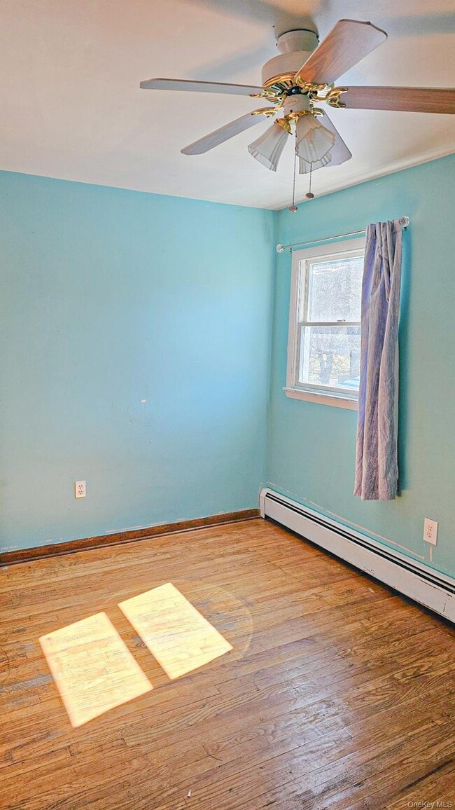 Building Photo - 225 Monhagen Ave