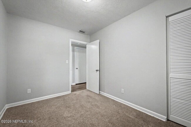 Building Photo - 7010 Arques Rd
