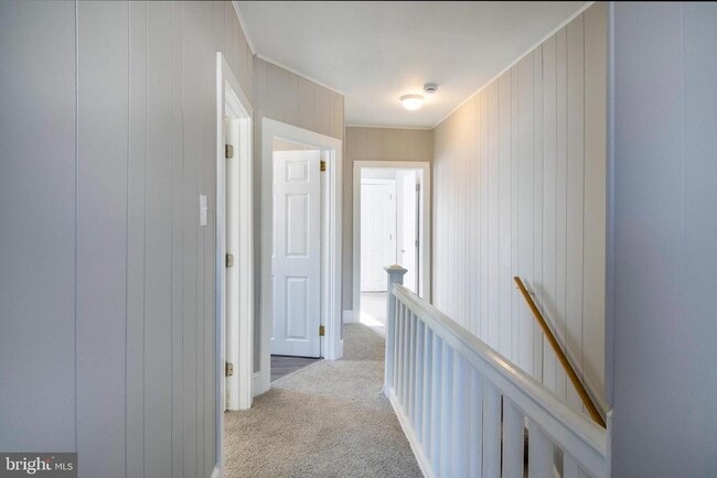 Building Photo - 614 Hunter St