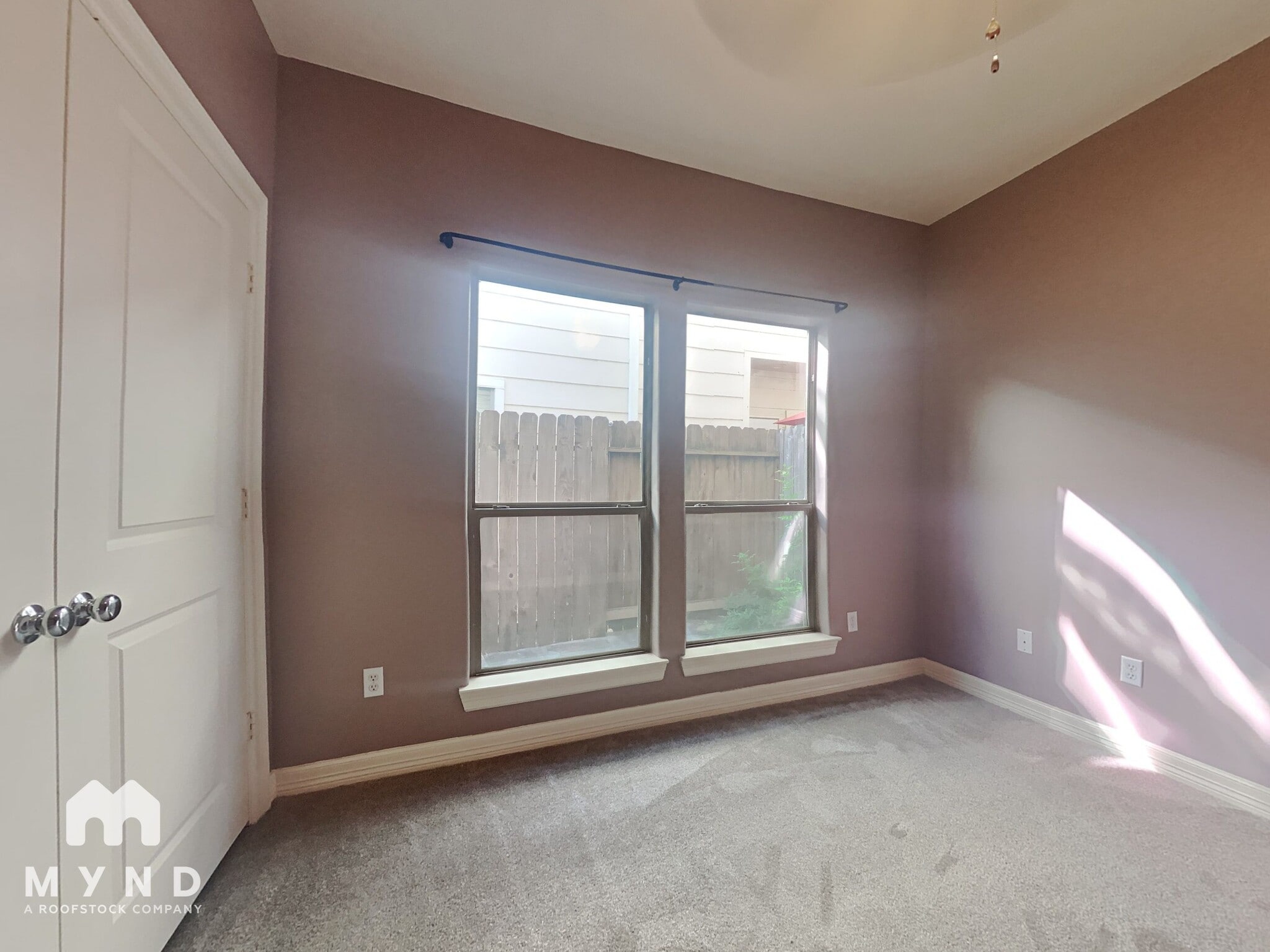 Building Photo - 3838 Center St