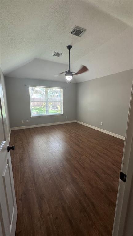 Building Photo - 209 McVoy Dr