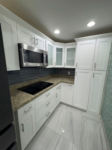 Building Photo - 221 NW 75th St