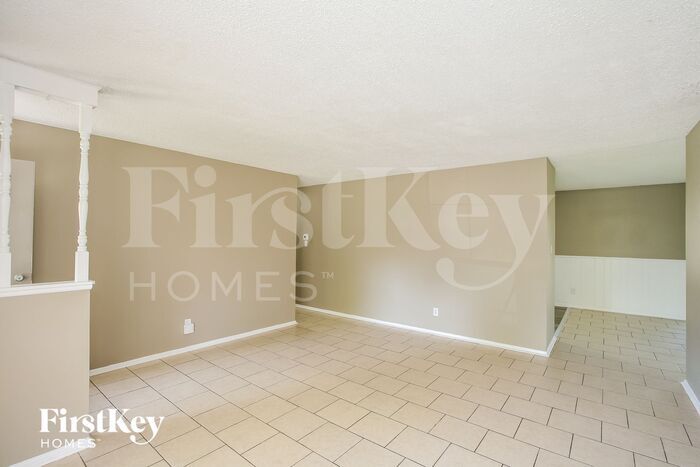Building Photo - 4044 Steinmetz Dr