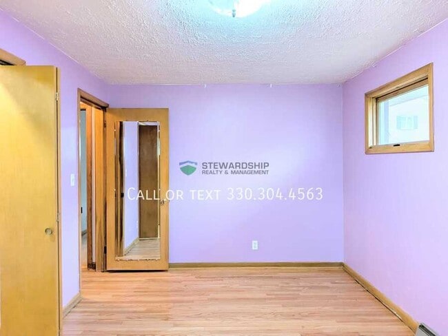 Building Photo - 2636 Orch Pk St NW