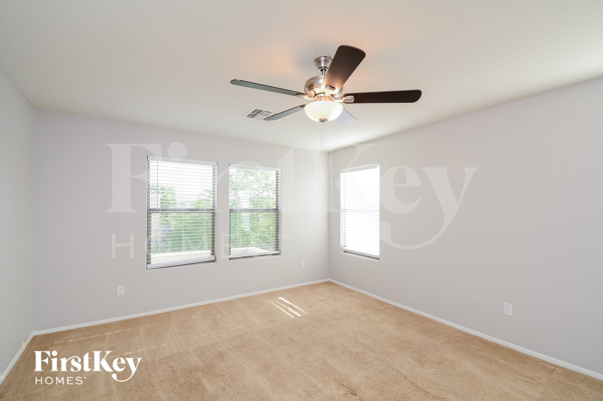 Building Photo - 16430 W Prickly Pear Trail