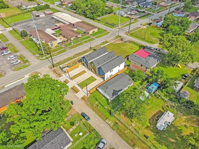 Building Photo - 405 Calloway St