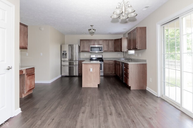 Building Photo - 2755 Bluewood Way