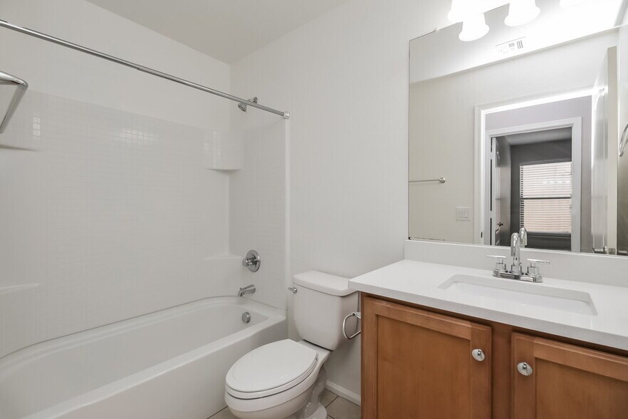 Building Photo - 10223 W Gross Ave